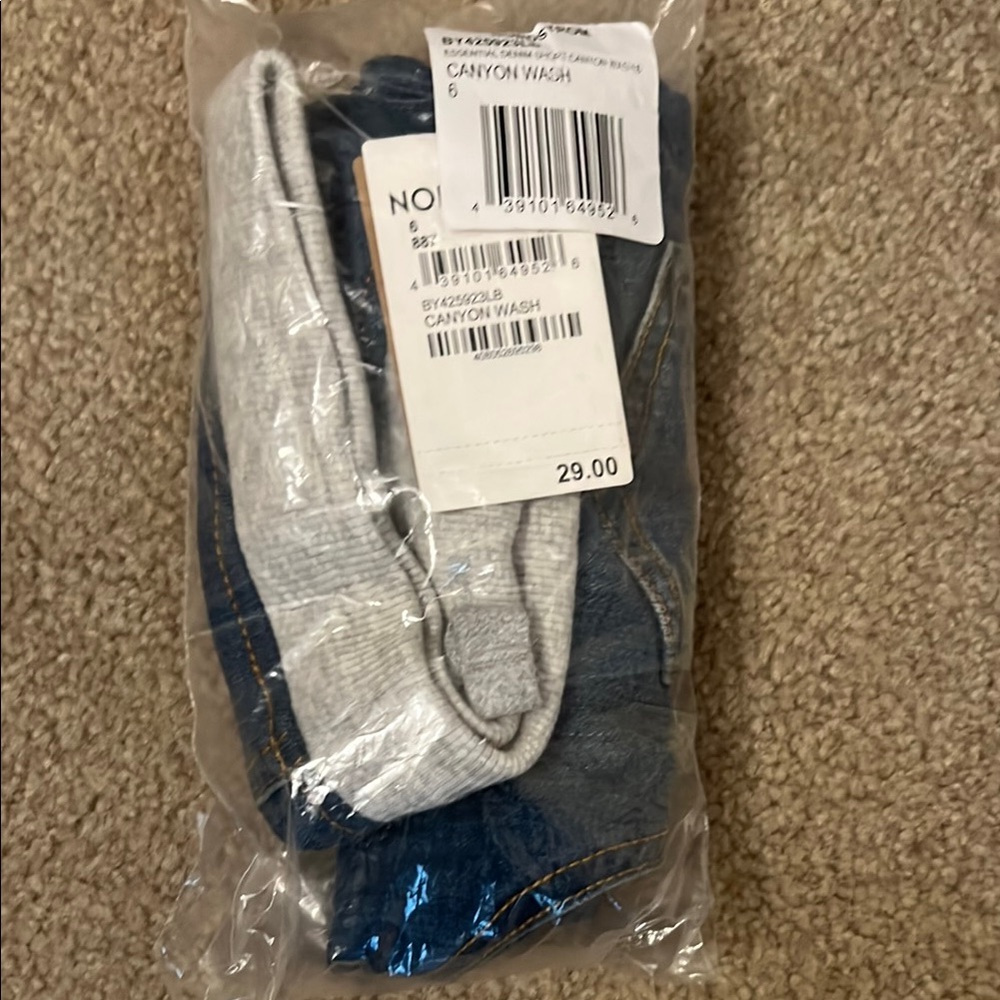 NWT. Tucker + Tate denim shorts